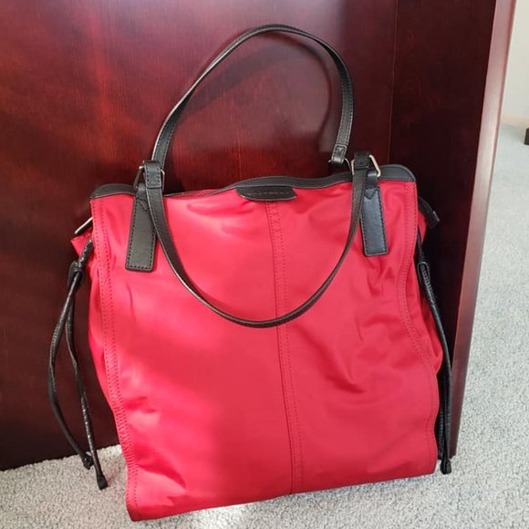 Burberry, Buckleigh Red Nylon/ Black Leather Tote w/  Side Toggles - Picture 2 of 15